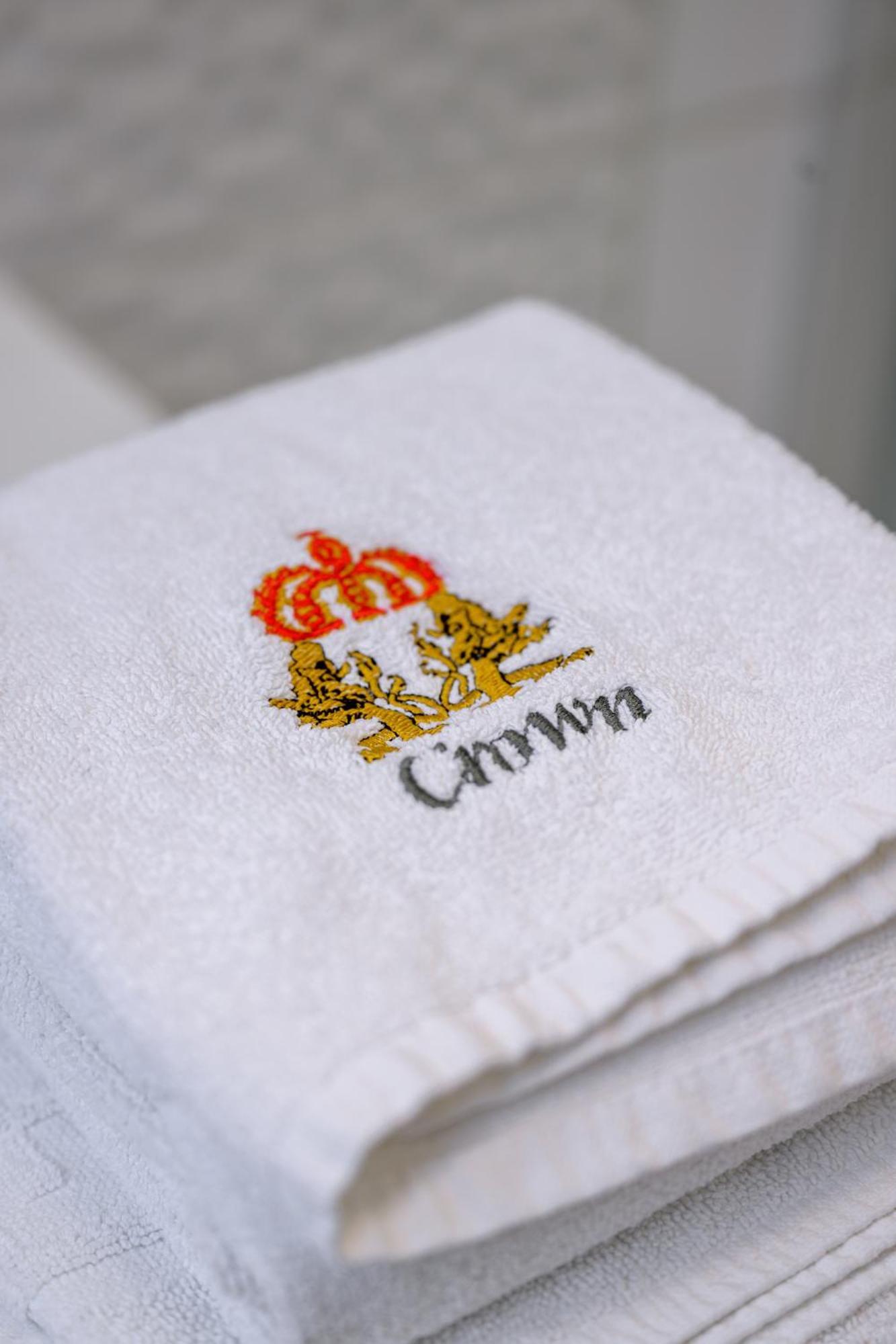 Crown Apartments Zagreb Bagian luar foto