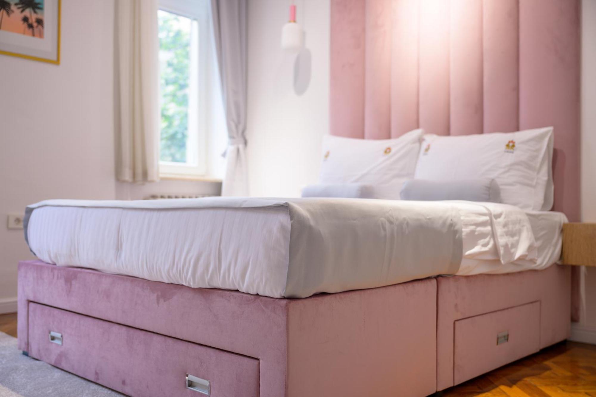 Crown Apartments Zagreb Bagian luar foto